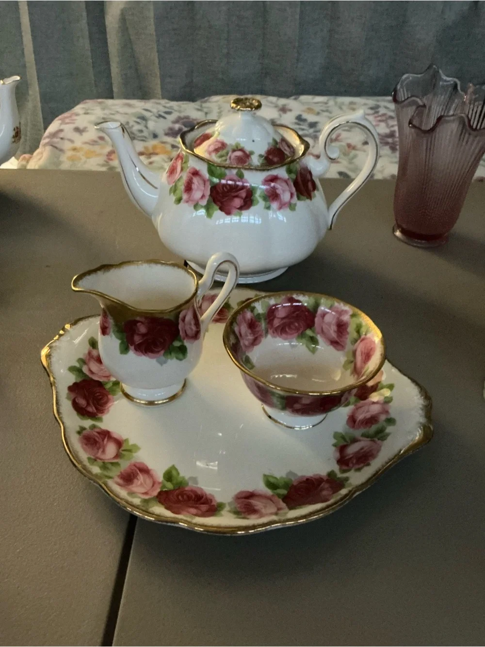 Royal Albert old English Porcelain Tea Set with Pink Rose Pattern and Gold Trim